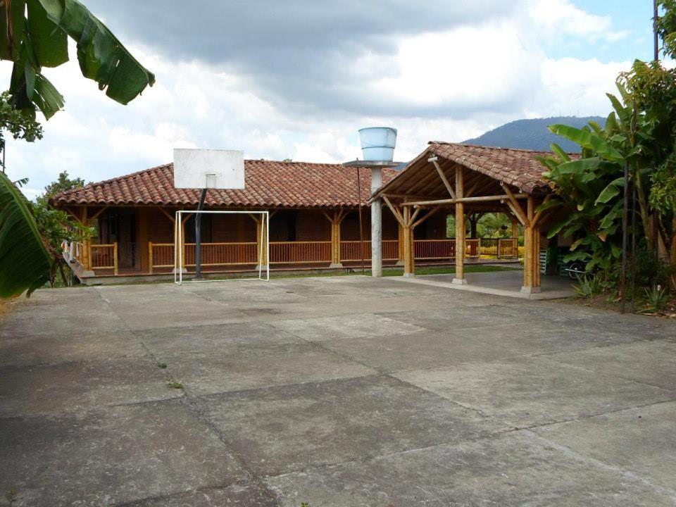Finca El Diamante Villa Calarcá Dış mekan fotoğraf